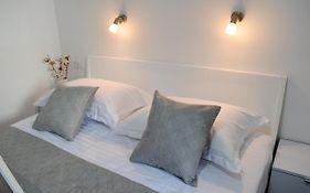 Armanda Rooms